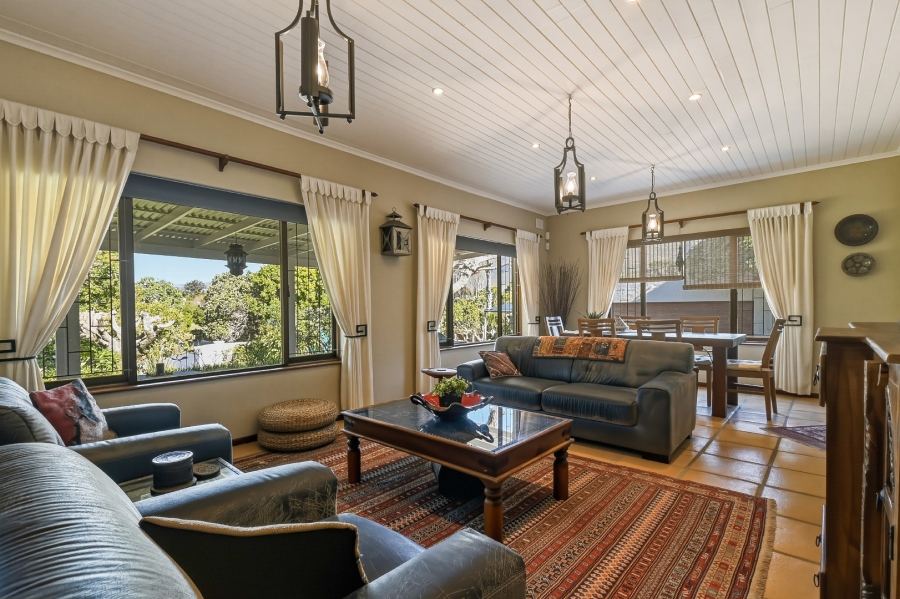 5 Bedroom Property for Sale in Constantia Western Cape